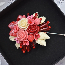 Брошь в технике авторского плетения "Коралловая"