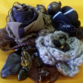 Брошь в стиле бохо