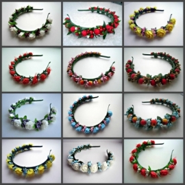 Ободок с цветами.