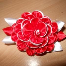 Заколки и резинки ручной работы