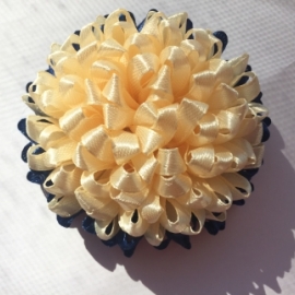 Пышный бант для волос