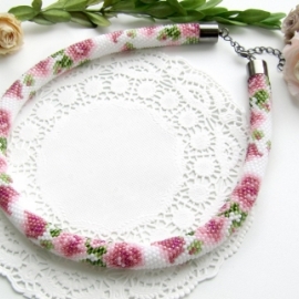 "Утро в саду" жгут из японского бисера