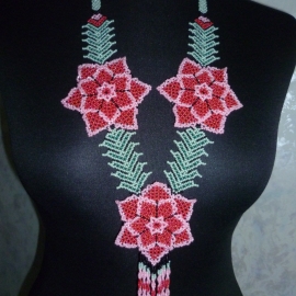 Колье-гердан "Цветы уичоль"