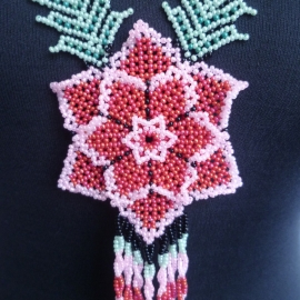 Колье-гердан "Цветы уичоль"