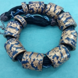 Крупное колье из полимерной глины золотые листья