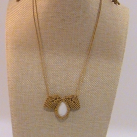 Кулон "Листопад" из Агата, плетеный в технике макраме