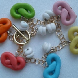 Браслет Крендельки