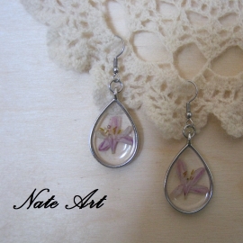 Серьги с цветами.