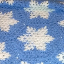 Плед-покрывало вязанный "Зимняя сказка"