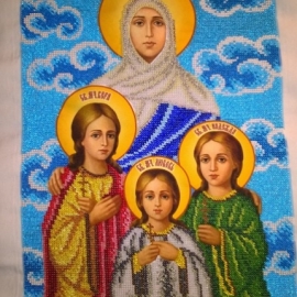 Икона вышита бисером.