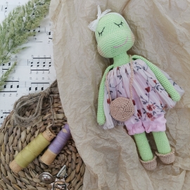 Вязаная лягушка