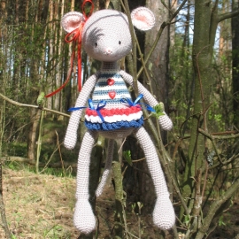 Мышка серая