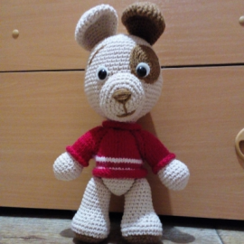 Собачка «Бруно» в свитере.