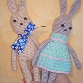 Милая парочка заек