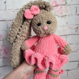 Зайка с зефирными ушками