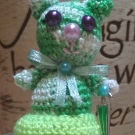 Котейка-весенняя модница