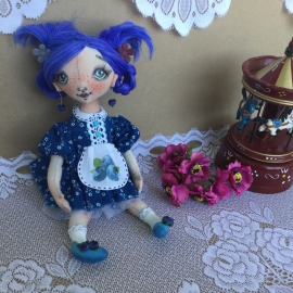 Куколка Черничка