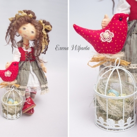 Девочка с птичкой