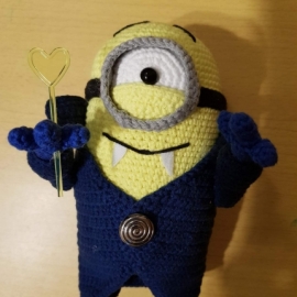 Миньон-вампир