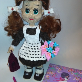 Вязаная кукла