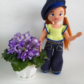 Куколка в джинсах.