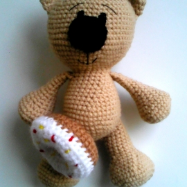 Медвежонок Коржик.