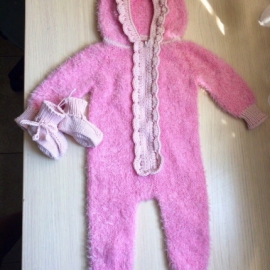 Детский комбинезон  в комплекте с пинетками , для девочки 0-6 месяцев