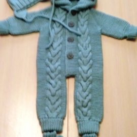 костюмчик для новорожденого