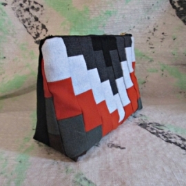 Джинсовая косметичка, лоскутное шитье.