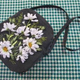 Джинсовая сумка на плечо "Ромашки"