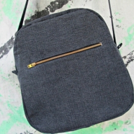 Джинсовая сумка на плечо "Ромашки"