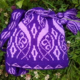 Сумка вязанная.