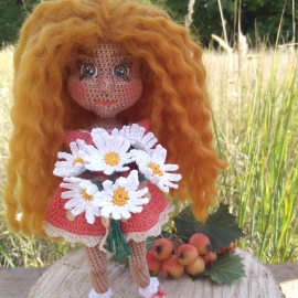 Авторская вязаная кукла