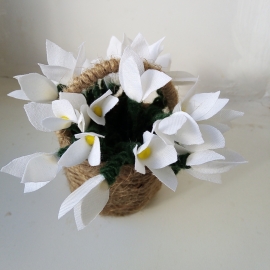 Корзина с подснежниками