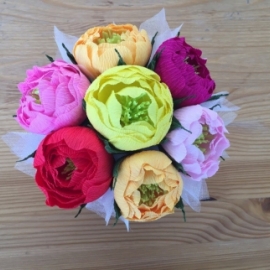 Сладкий букет из конфет