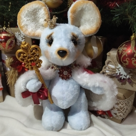 Мышка"Королева Елизавета"