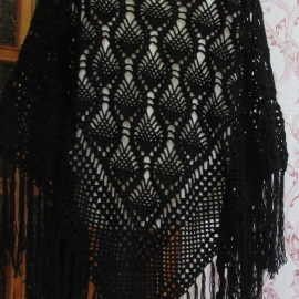 Шаль вязаная Черный ажур