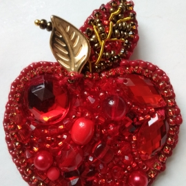 Брошь "Яблоко"