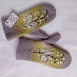 Валяные рукавички