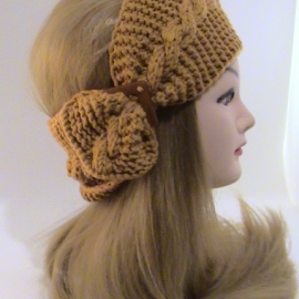 Повязка на голову с украшением горчичного цвета