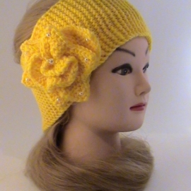Повязка наголову желтая, вязаная