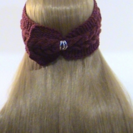 Повязка с украшением вязаная бордовая
