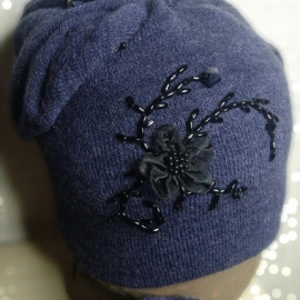 Трикотажная шапочка