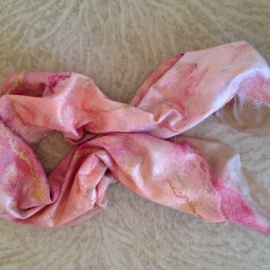 Шёлковый валяный палантин "Персико-розовый".
