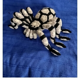 Вязанный паук